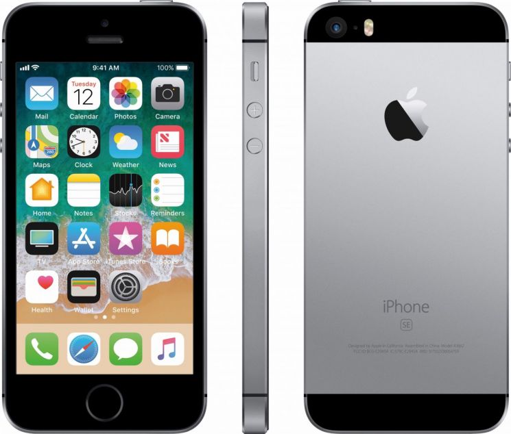 애플은 2018년형 아이폰 3종을 공개하면서 동시에 아이폰SE를 단종하기로 결정했다.