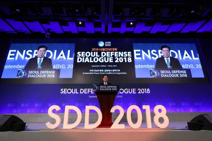 정의용 "남북정상회담서 군사협력 문제 종결…서해 평화수역 협의중"