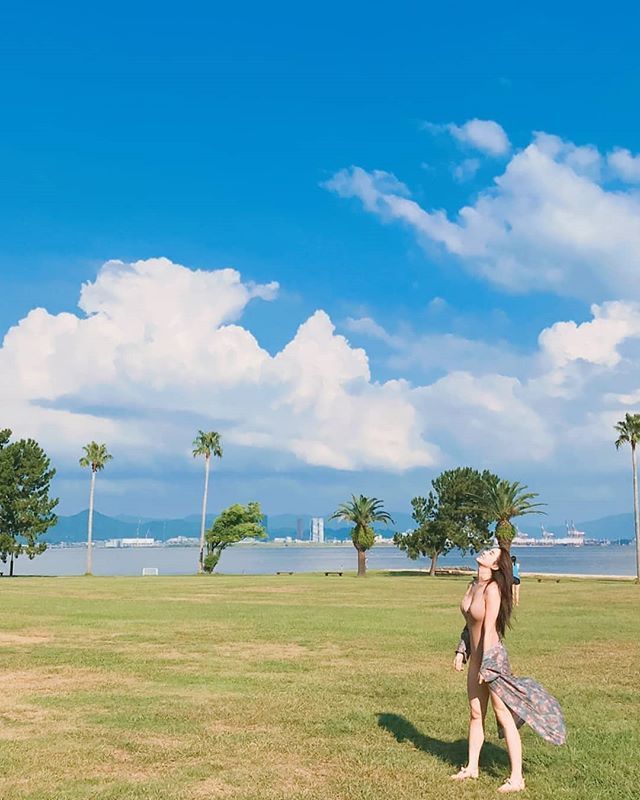 [포토] 레이양, 착시 유발 의상에 '깜짝'