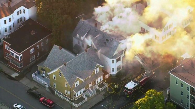 美 보스턴 근교서 연쇄 가스 폭발…"1명 사망·최소 12명 부상"(종합)