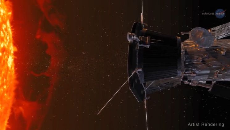 태양에 근접해 임무를 수행 중인 '파커 쏠라 프로브'의 모습(상상도).[사진=미항공우주국(NASA) 홍보영상 캡처]