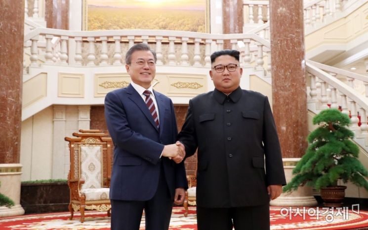 [평양회담]2차 회담…김정은 비핵화 이행 구두 언급 '주목'
