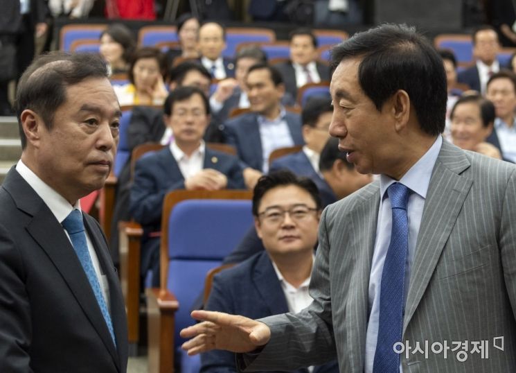 한국당 지도부 "평양공동선언으로 우리軍 무장해제…수용거부"