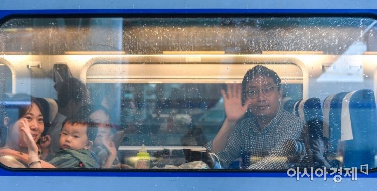 [포토] 고향으로 떠나는 귀성객들
