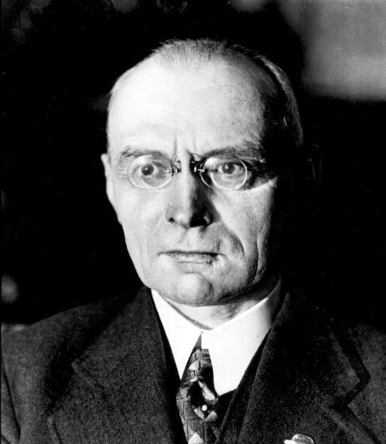 [火요일에 읽는 전쟁사]군대에서 흔히 쓰는 '고문관', 대체 어디서 온 말일까?