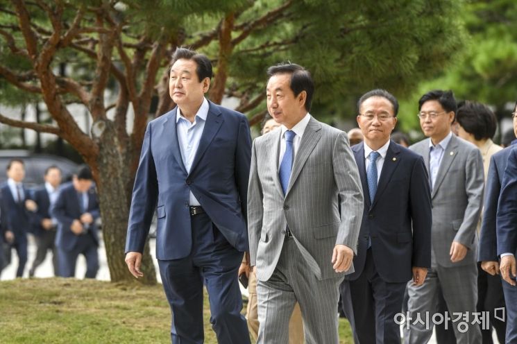 [포토]대검찰청 도착한 김성태 자유한국당 원내대표