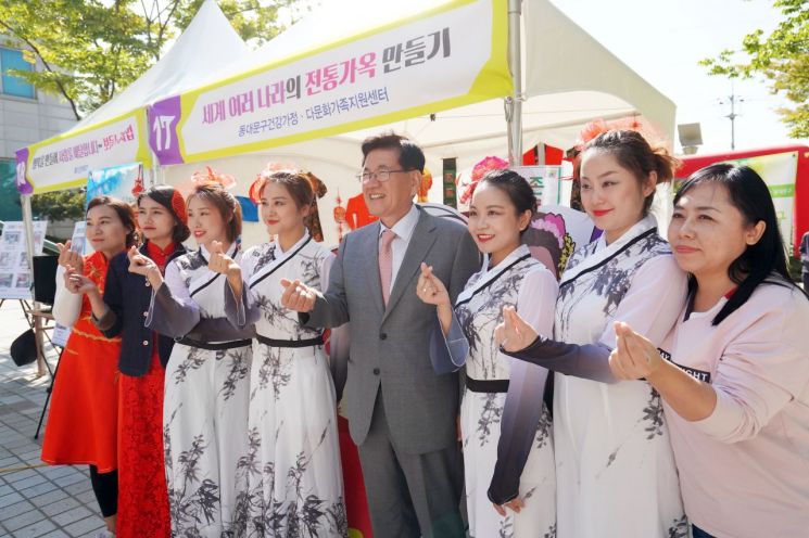 [포토]"복지가 한가득"…동대문구 복지박람회 개최 