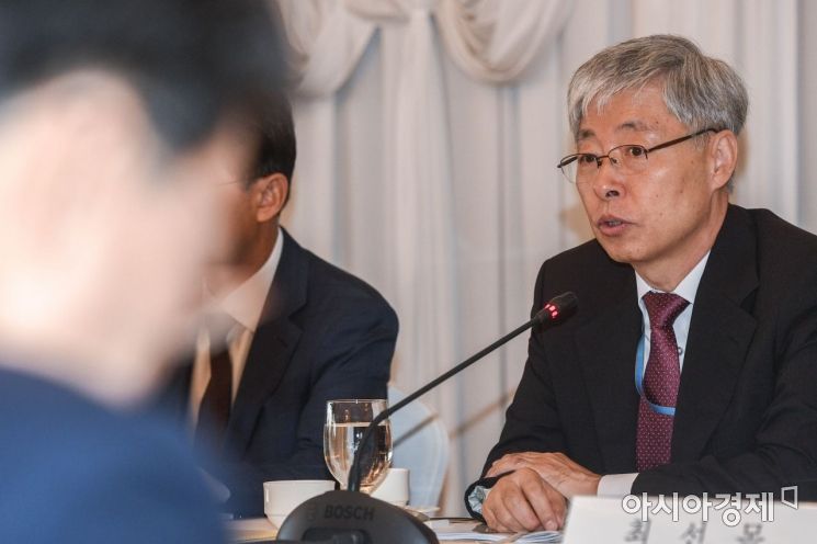 [포토] 모두발언하는 김현철 신남방정책특별위원장