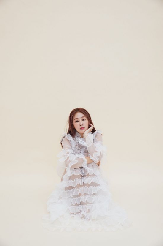 [포토] 남다른 소유 인터뷰 화보 '온몸이 시스루'