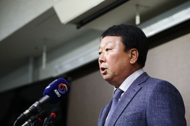 선동열 “대표 선발 과정 공정했다…특정 선수 비난 자제해야”