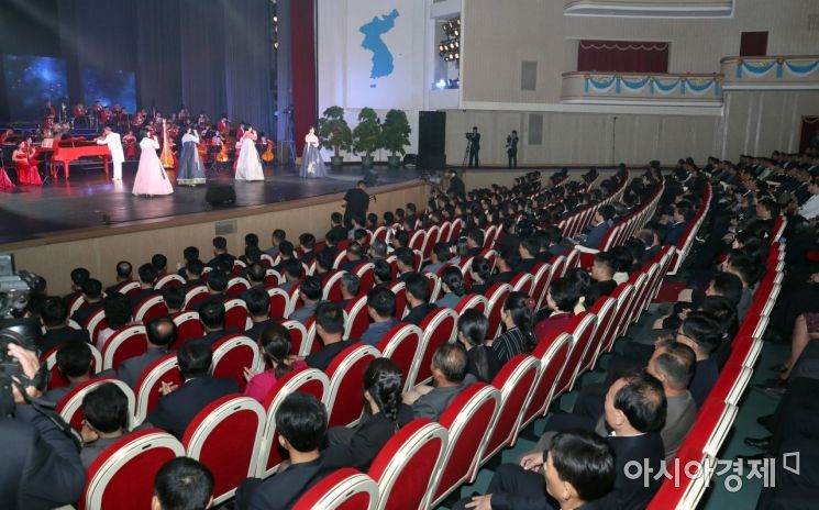 [포토] "남측 대표단을 환영합니다"