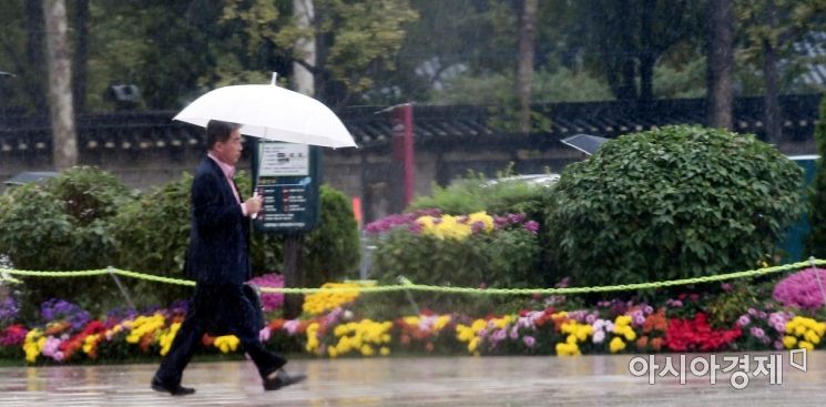 [날씨]전국 흐리고 오후까지 비…서울 최고기온 12도