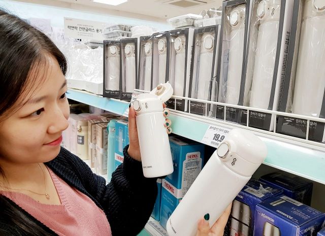일회용컵 사용 규제 2개월…“머그컵·텀블러 구매 늘었다"