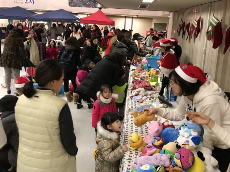 송파구 '아이옷, 장난감 공유마켓' 개최
