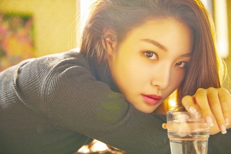 롯데주류 ‘청하’, 가수 ‘청하’와 만나다