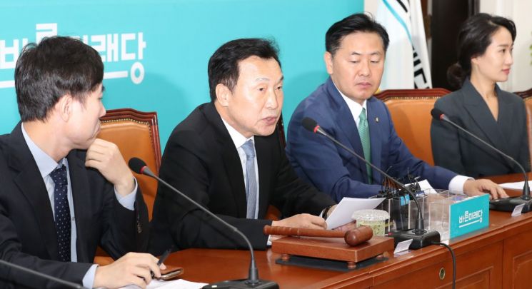 한국당發 보수대통합…'산넘어 산'