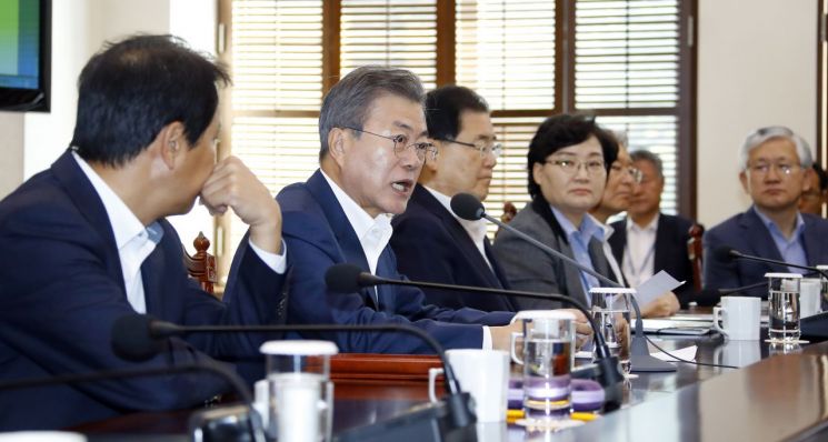 문 대통령 "음주운전 사고는 살인 행위…실수로 인식하는 문화 끝내야"