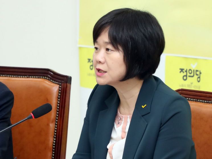이정미 “한국당, 선거제도 개혁 안하면 ‘자해행위’…총선 때 반토막 이하 날 것”
