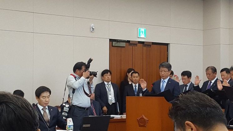 [2018 국감]공공택지 정보 유출 관계자 'LH 부장' 증인채택 놓고 설전