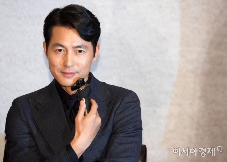 [포토]정우성이 쓰는 전기면도기는?