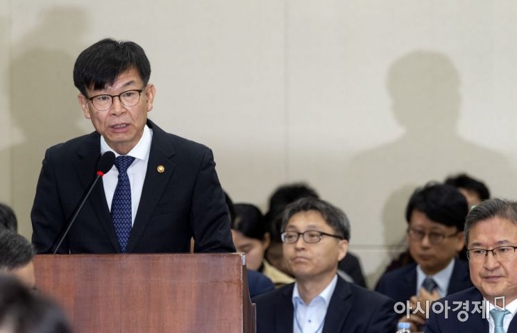 [포토] 모두 발언하는 김상조 위원장