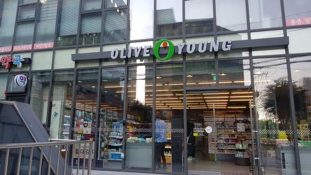유통채널 매출 상위권 줄줄이 꿰찬 중소기업 화장품…비결은 ODM 기술력