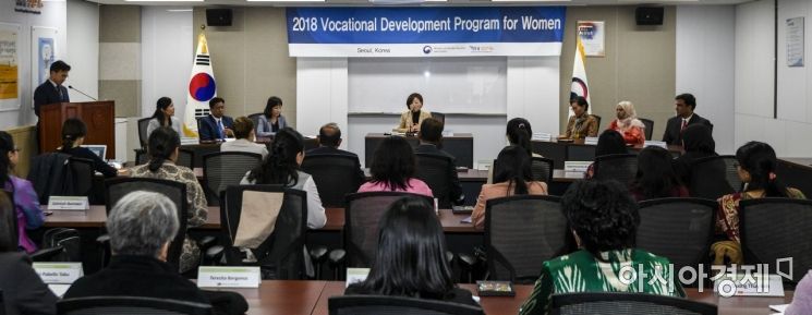 [포토] 개도국 여성직업능력개발 교육 초청연수 개회식