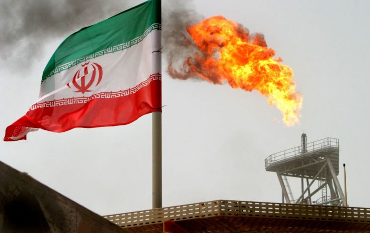 美 이란 원유 제재 D-3, 예외국 인정 가능성에 유가 급락