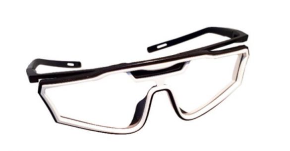'누드 선글라스' 출시…"투명 렌즈로 밝고 편하게"