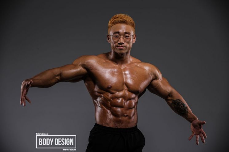 장호연 보디빌더 화보 공개 - 아시아경제