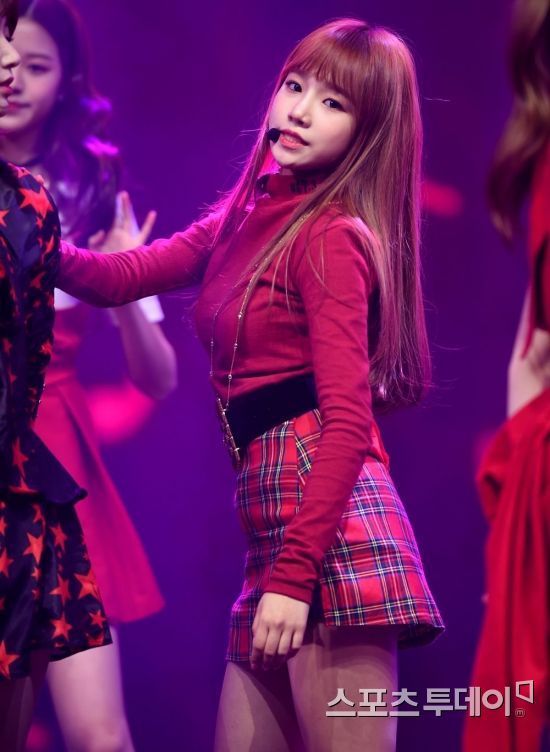 [포토] 아이즈원 조유리 '숨쉬는 인형'