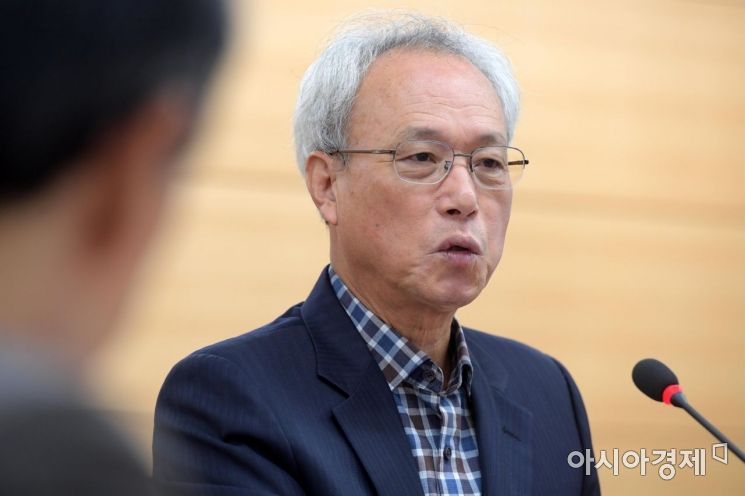 문성현 위원장 "소득주도성장 취지 옳지만, 긍정기능 부족"