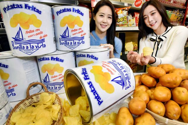  “홈플러스, 비싸도 잘 팔리는 ‘페인트통 감자칩’ 완판 열풍 이어간다”