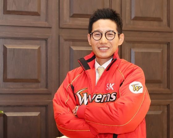 염경엽, ‘연봉 7억 원’ 감독으로 선임…네티즌 “또 우승시켜주세요”