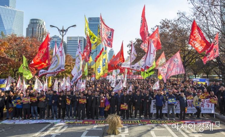 [포토] 농정개혁 촉구 위해 거리로 나온 농민들