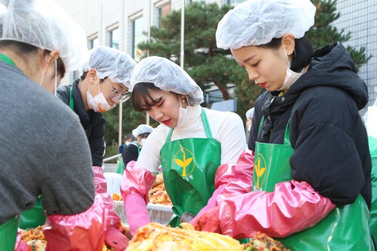 [포토]서초구 ‘사랑의 김장 나누기’ 진행 