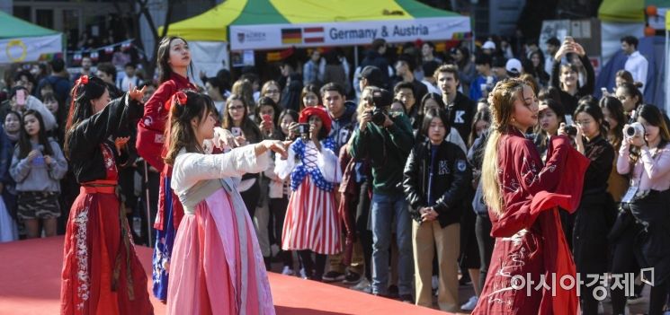 [포토] 외국 학생들의 멋진 향연