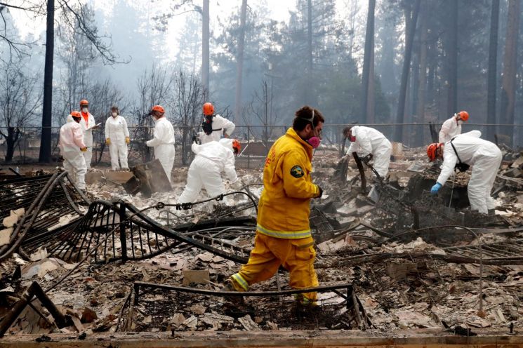 캘리포니아 산불 사망자 50명으로 늘어…단일산불 최대 인명피해