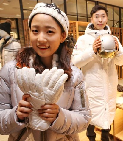 "수험표 들고 오면 무조건 할인"…백화점, 내일부터 수능 마케팅 돌입  