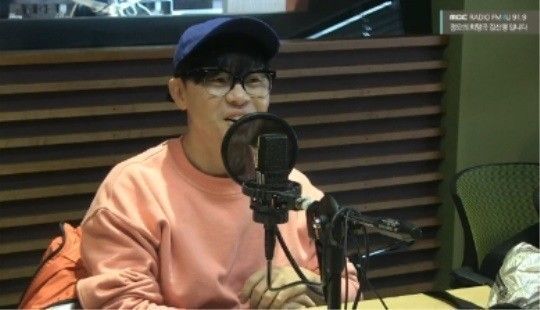 '정오의 희망곡 김신영입니다' 이승환이 자신의 노래를 언급했다. 사진=보이는 라디오 방송 캡처