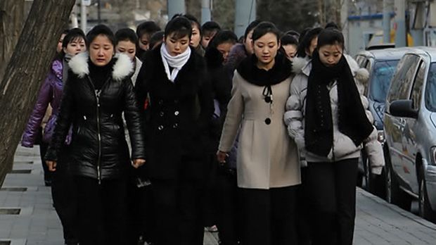 외화벌이를 위해 중국에 파견된 것으로 보이는 북한 여성 노동자들(사진=연합뉴스).