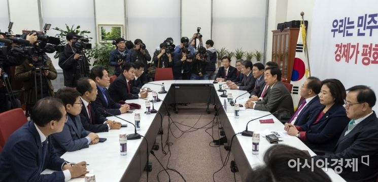 [포토] 국회 일정 보이콧 선언한 자유한국당