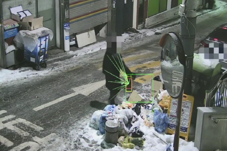 쓰레기 무단투척하는 순간…“찰칵, 촬영됐습니다” AI의 경고
