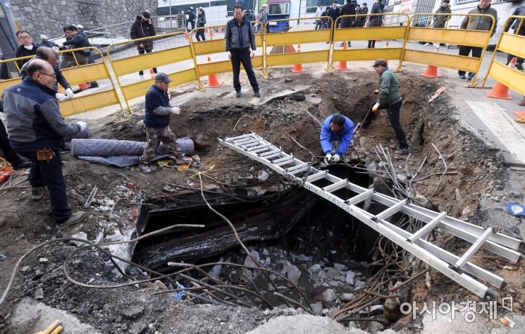 KT "인터넷 회선 97% 복구…무선은 63%"