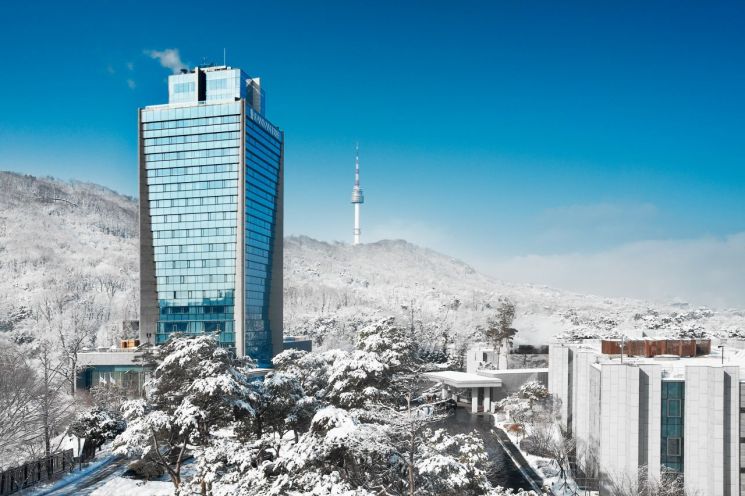"호텔서 크리스마스 보내려면 지금 예약해야"…시즌 패키지 봇물