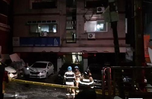 인천 다세대주택 가스 폭발 화재…2명 부상·주민 긴급대피