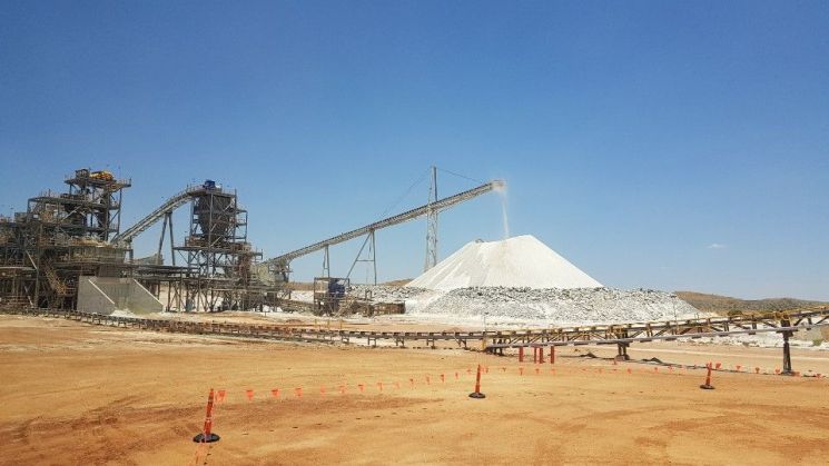 포스코, 2차전지 소재 사업 '속도'…광양 리튬공장 생산 33%확대