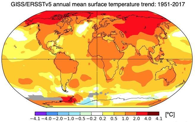 1951년 이후 지난해까지 연평균 지표기온의 상승추세를 나타내는 지도. 붉은색일수록 온난화가 강하게 나타났다는 의미다. 지형적 여파로 북극 일대의 온난화가 타 지역보다 유독 심하게 전개됐음을 알 수 있다.(자료=기초과학연구소)