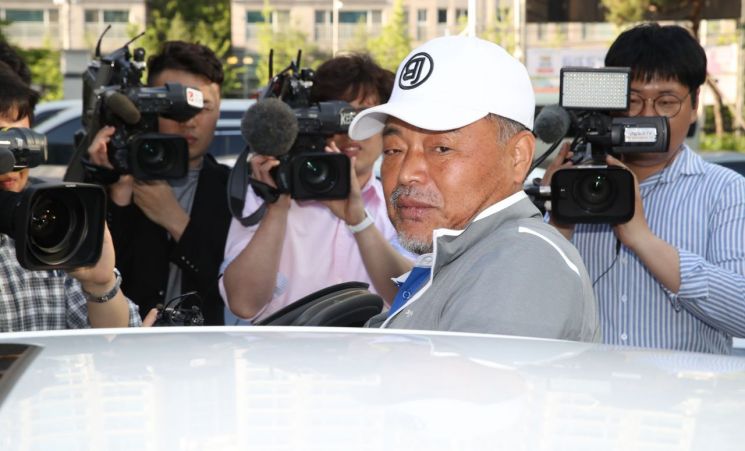 가수 김흥국, '성폭행 의혹 제기' 여성 상대 2억원 손배소 '패소'