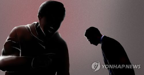 "먹다 남은 깐풍기 어쨌어, 찾아내"  駐몽골 대사 '갑질' 의혹
